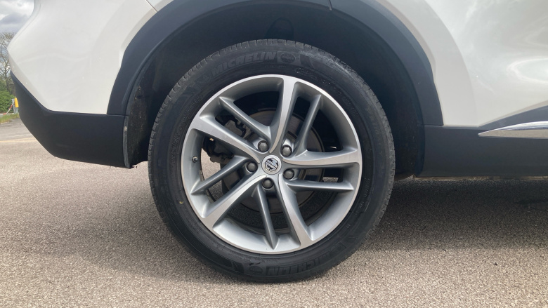 MG Hs 1.5 T-GDI Exclusive 5dr DCT Petrol Hatchback